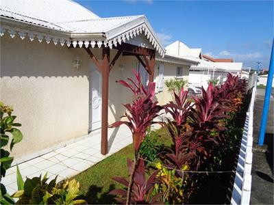 SAINTE LUCE maison 240m2